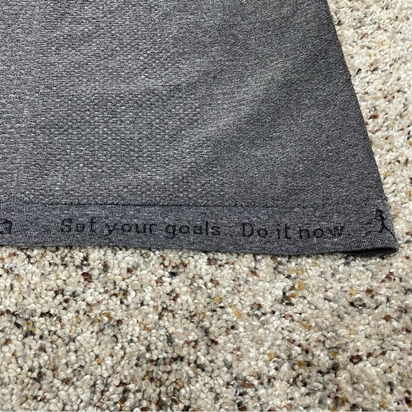 Lululemon Swiftly Tech Racerback Tank Top in Heathered Black Grey 6 W1960S - Picture 8 of 13